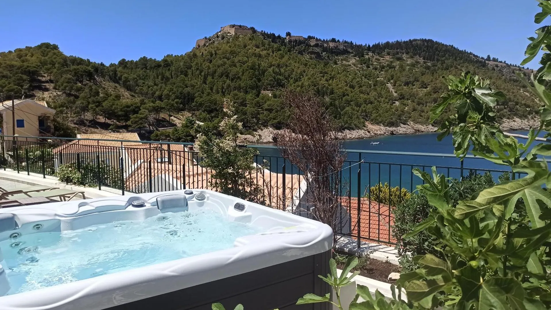 Dionos Villa Asos 0*,